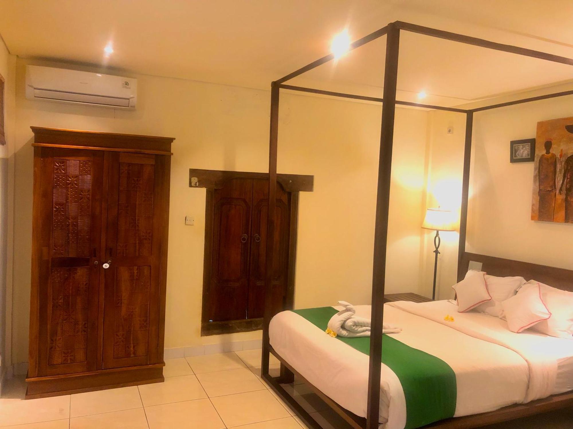 Graha Madesimon Hotel Ketewel ภายนอก รูปภาพ