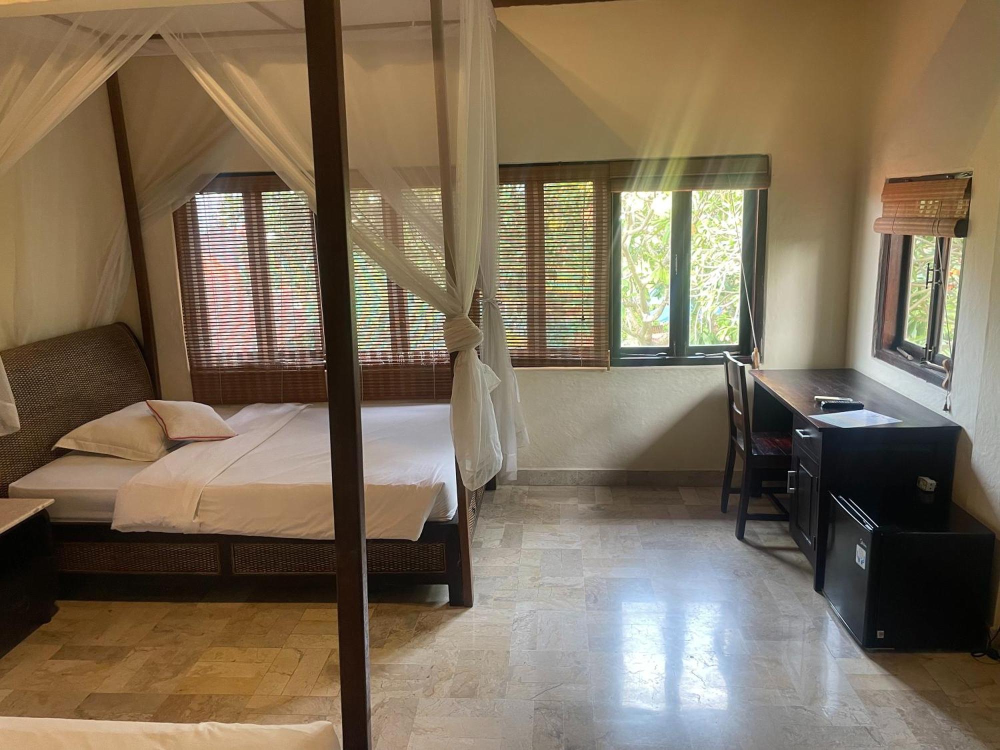Graha Madesimon Hotel Ketewel ภายนอก รูปภาพ