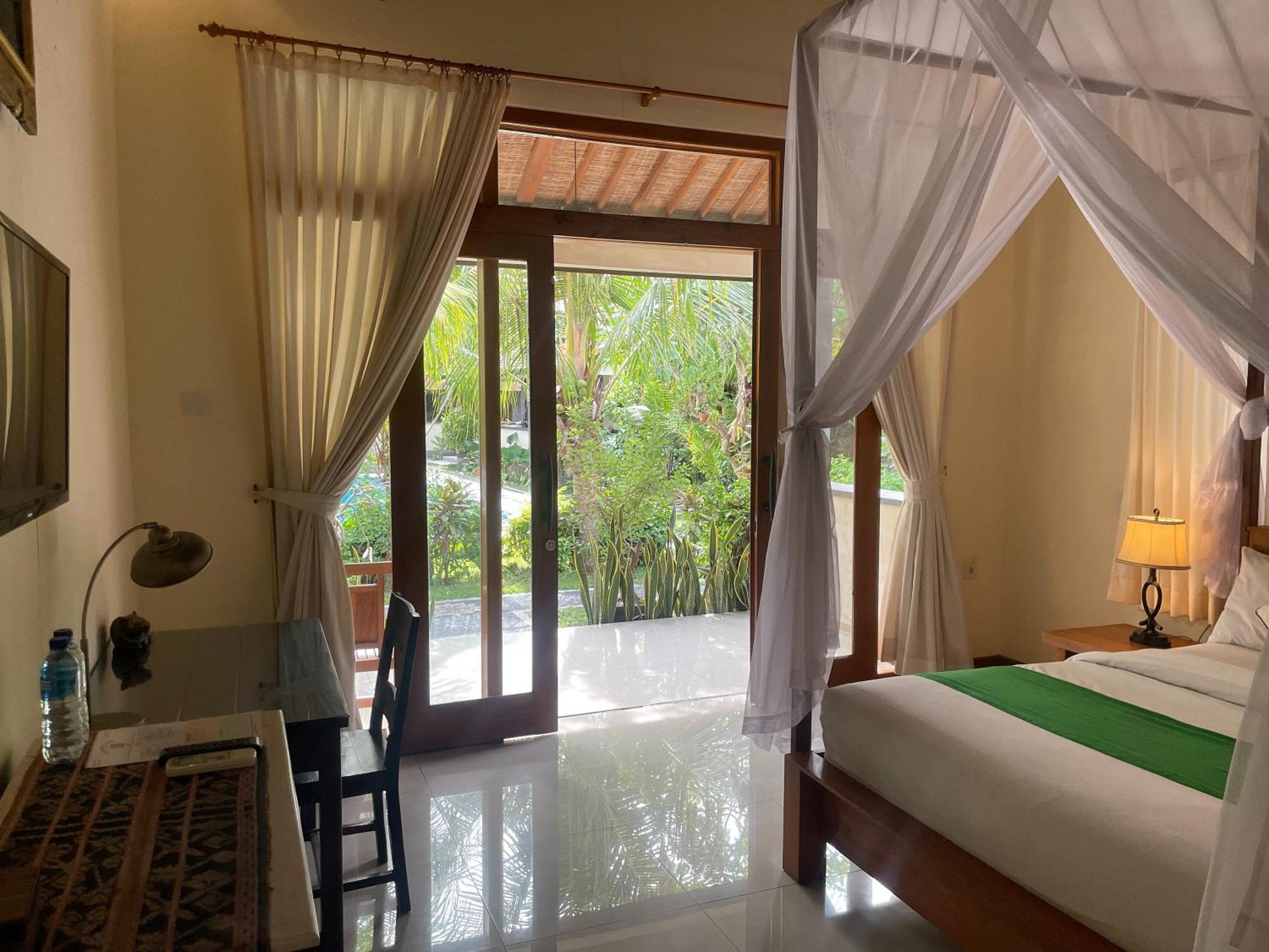 Graha Madesimon Hotel Ketewel ภายนอก รูปภาพ