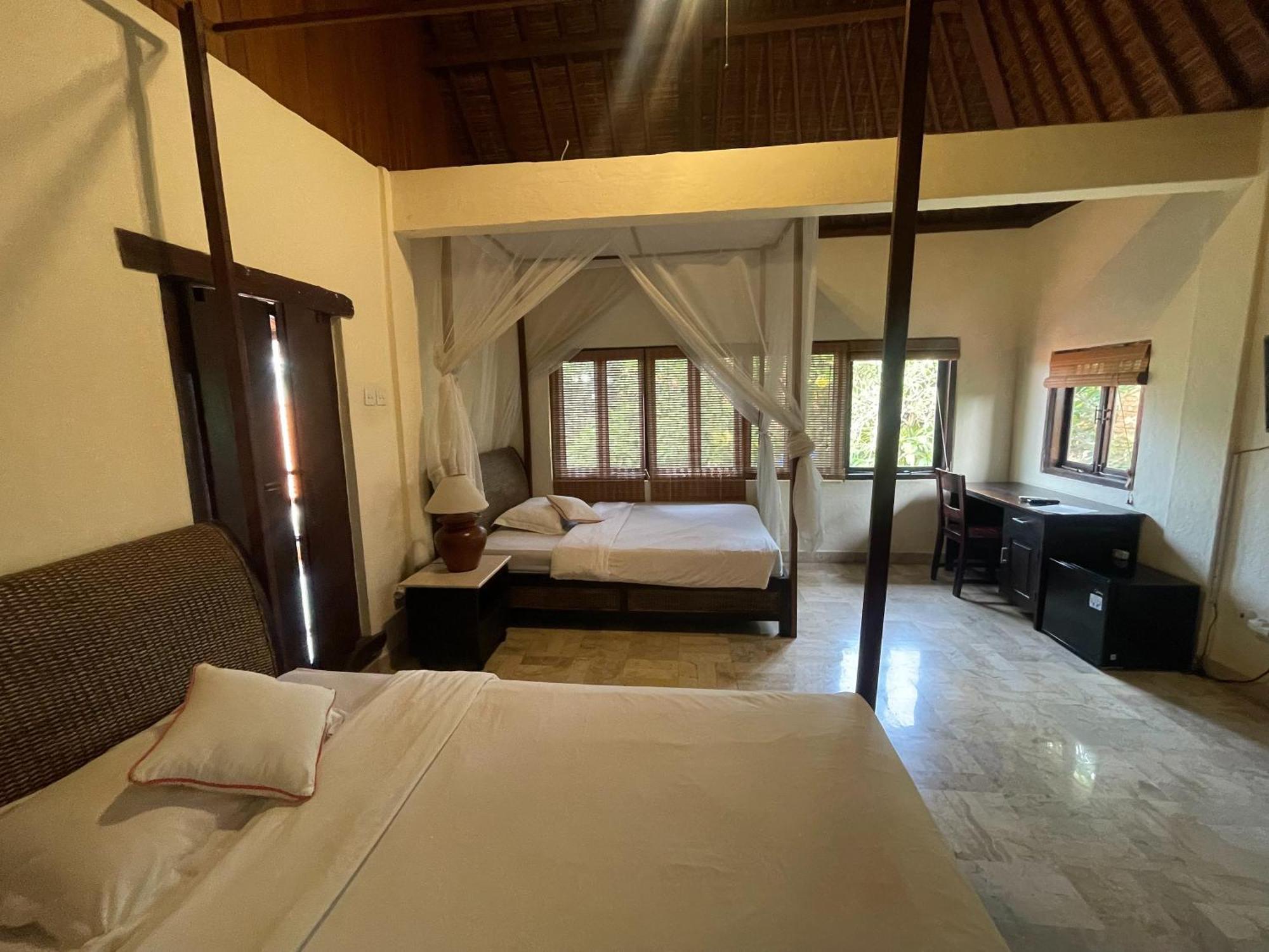 Graha Madesimon Hotel Ketewel ภายนอก รูปภาพ
